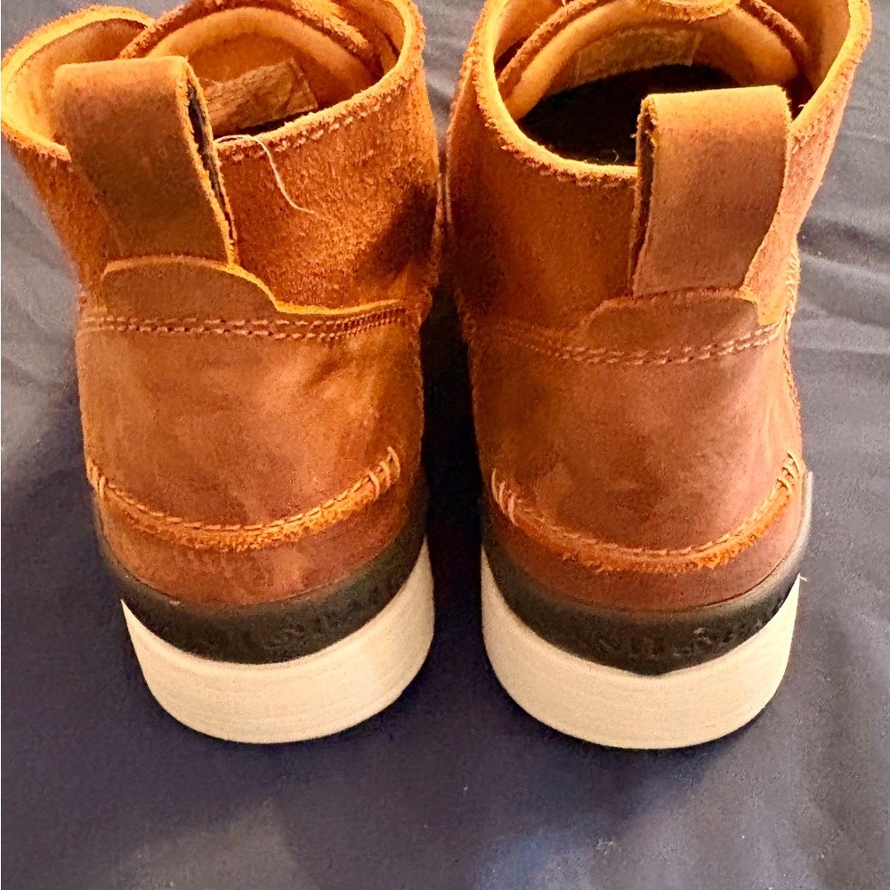 Men's Manitoban mukluks Tan Suede Lace-Up Boots - Picture 2 of 4